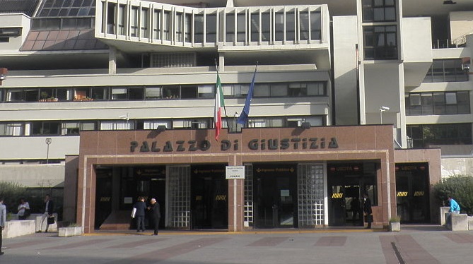 Palazzo di Giustizia Filcams Cgil Campania appalti pulizie