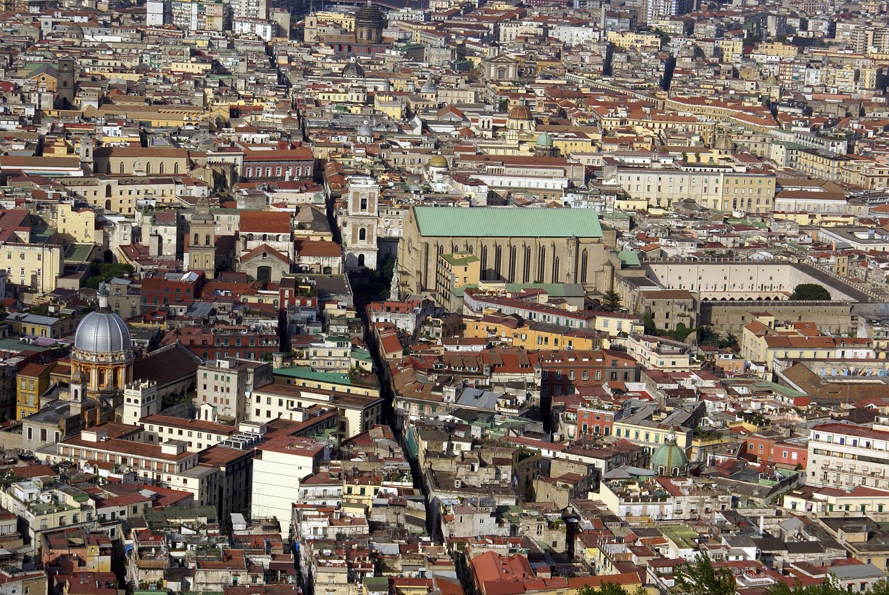 Cgil e Udu: “A Napoli forte abusivismo tra strutture di B&B”